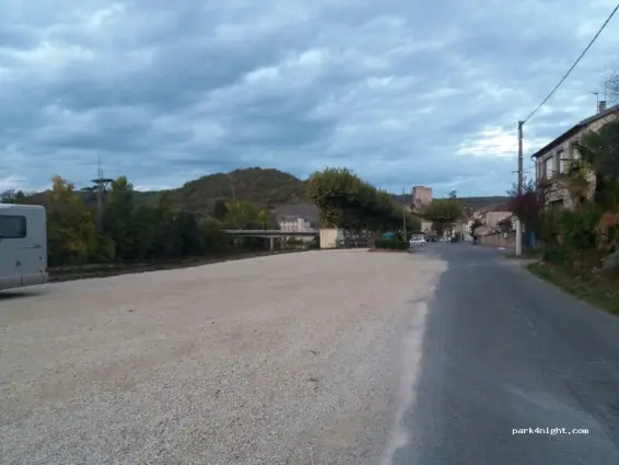 aire-campingcar-luzech