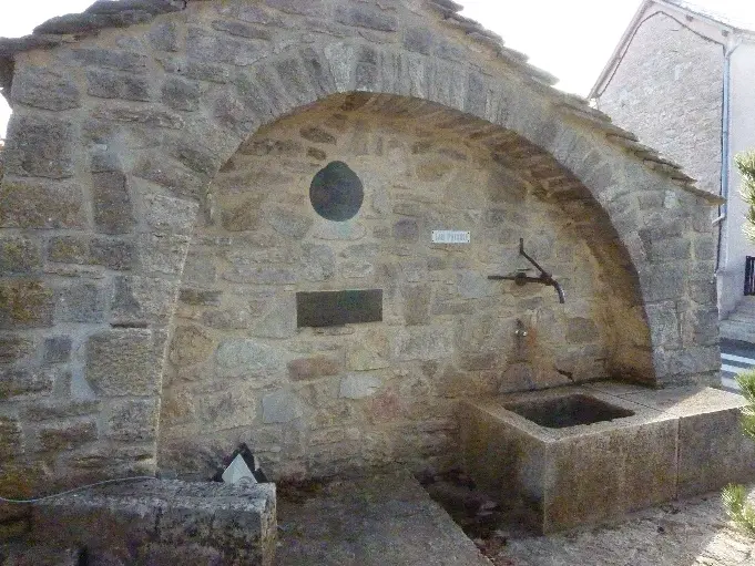 Fontaine Le Massegros