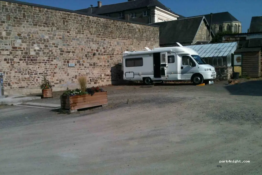 Aire camping car Percy