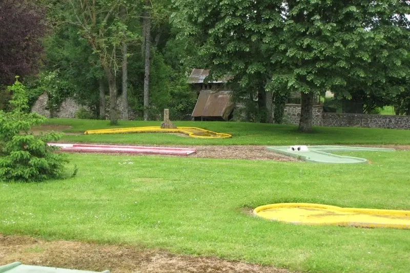 mini-golf - Montsurs