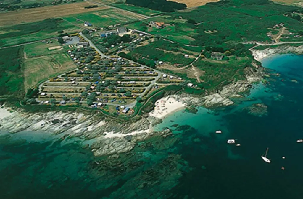 camping-Les-Sables-Rouges-Groix-Lorient-Morbihan-Bretagne-sud