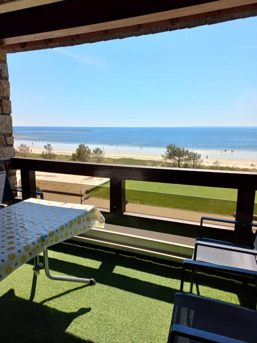 1-location de vacances-pieds-dans-l-eau-carnac-residence-britannia
