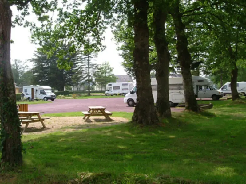 Aire_de_Service_Camping_Car_Paimpont