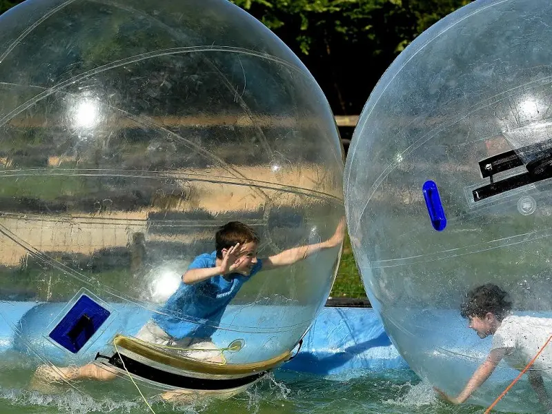 water ball - taupont