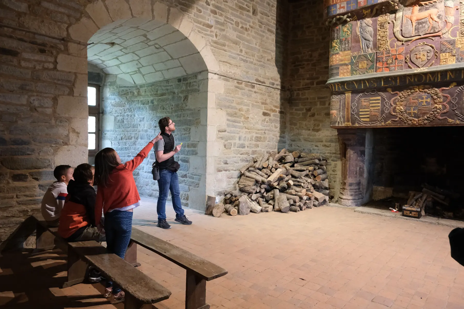 Visite En famille au chateau 20-04-22 ©Ot Pontivy Communaute (76)(1)