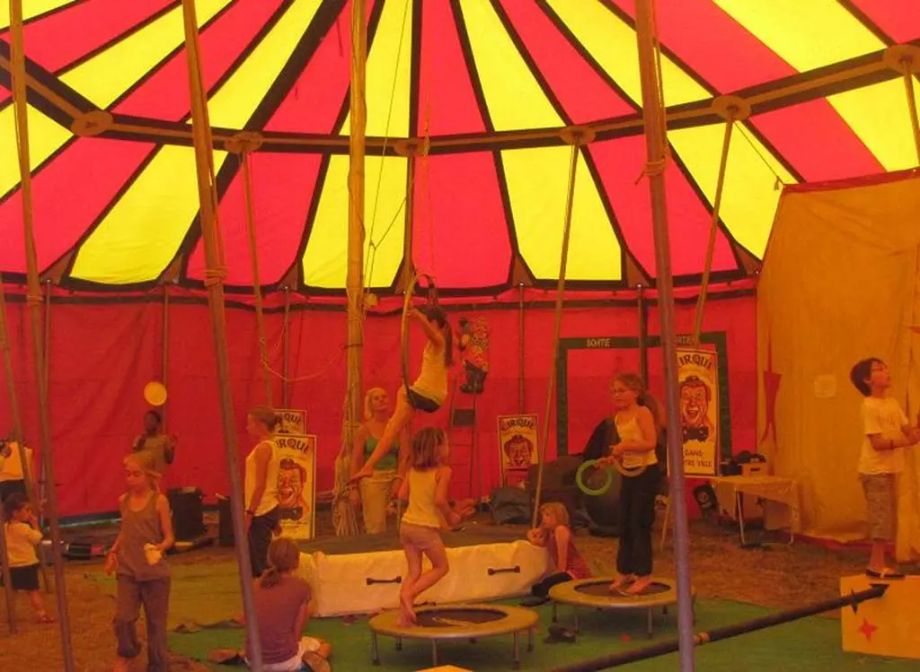 arts du cirque-La Roche-Bernard-Tourisme Arc Sud Bretagne