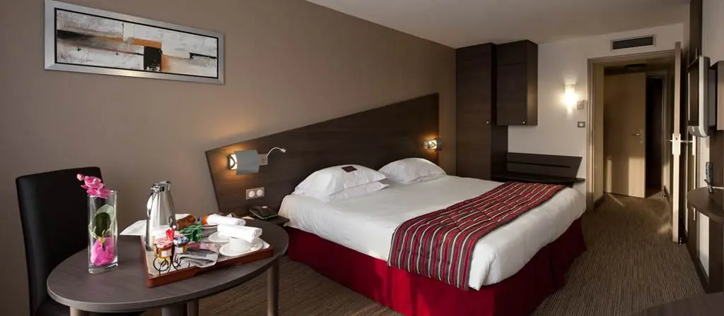Hotel-Restaurant-Mercure-Le-Port-Vannes-Morbihan-Bretagne-Sud