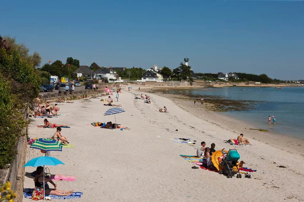plage-la-cote-rouge-Port-Louis-Lorient-Morbihan-Bretagne-Sud