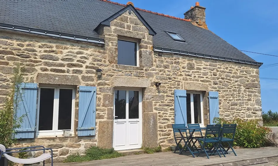 meuble-guehenno-trois-pins-exterieur