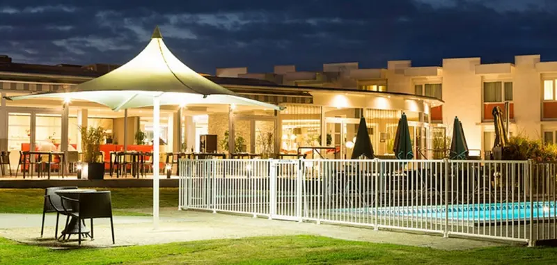 Hotelina