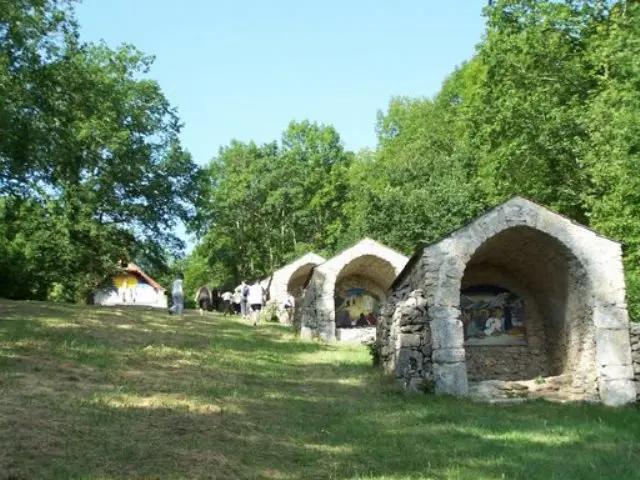 CALVAIRE DU MONT ARES