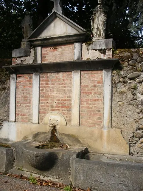 FONTAINE TUZAGUET 2014 3
