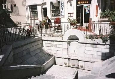 Fontaine aux 3 trous