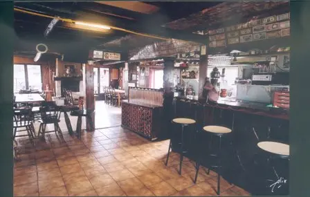LE-REFUGE-DES-CHASSEURS-w