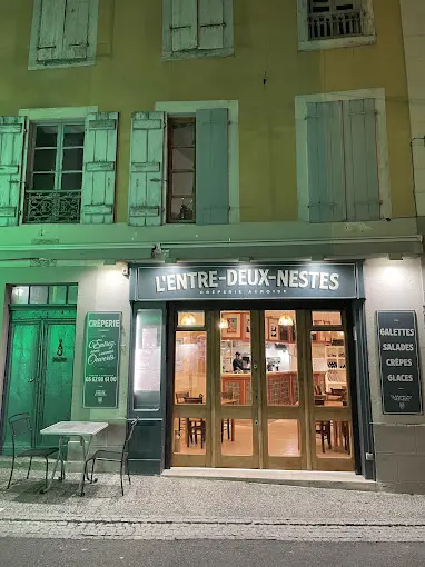 entre deux nestes