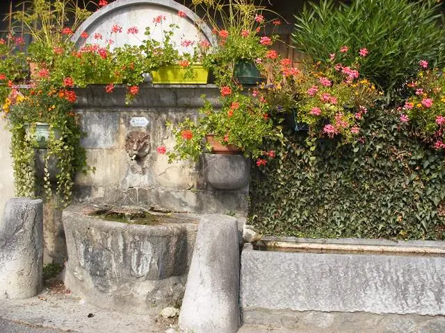 fontaine tuzaguet