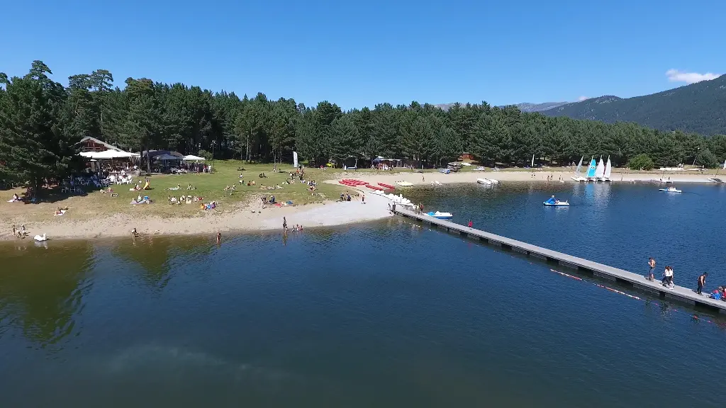 66-matemale-aire-etape-camping-car-park-03