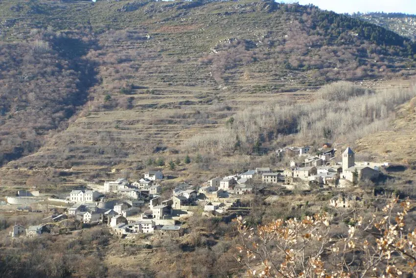 Village d'Ayguatébia_1