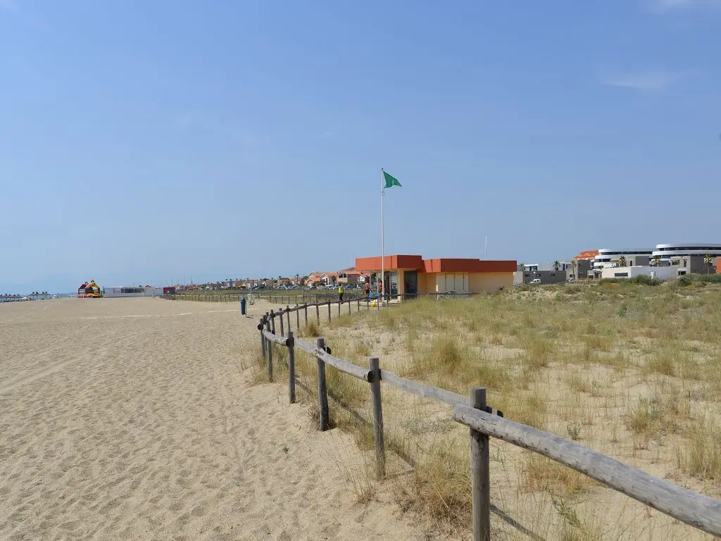 PORT BARCARES PS 6 petit