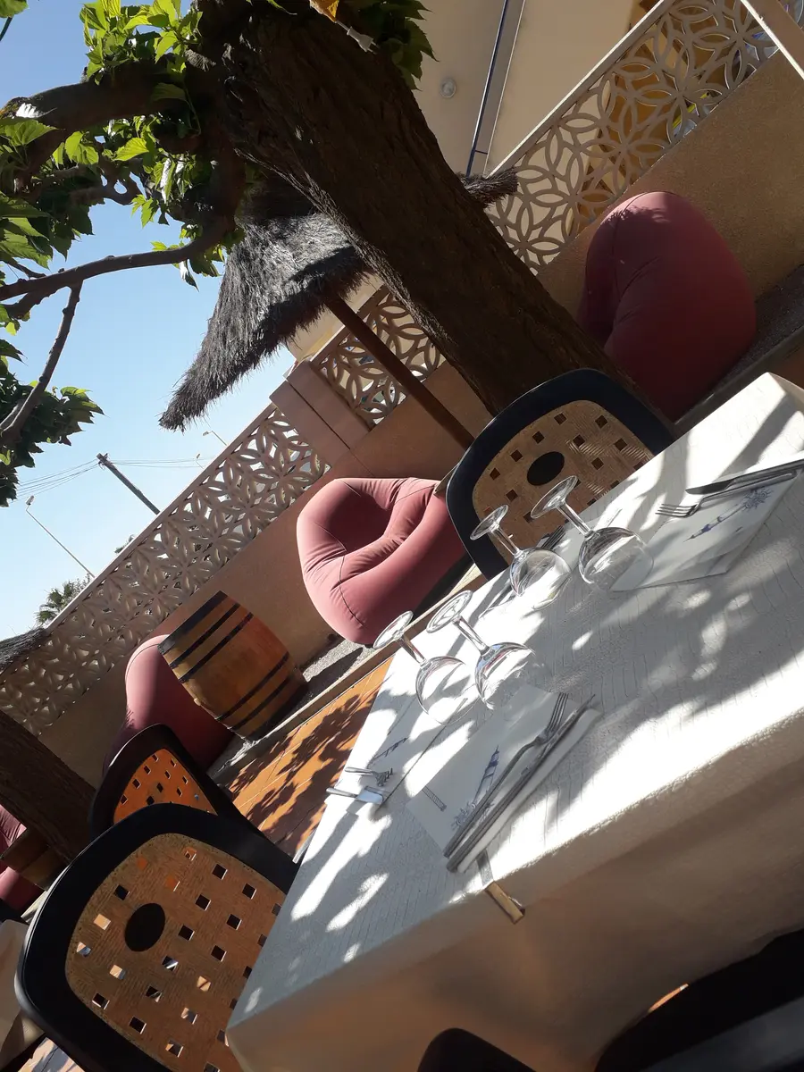 PORT BARCARES RESTAURANT DE LA MER