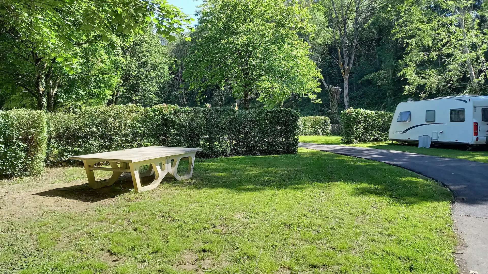 emplacement - camping de l'Etruyère - La Tardière