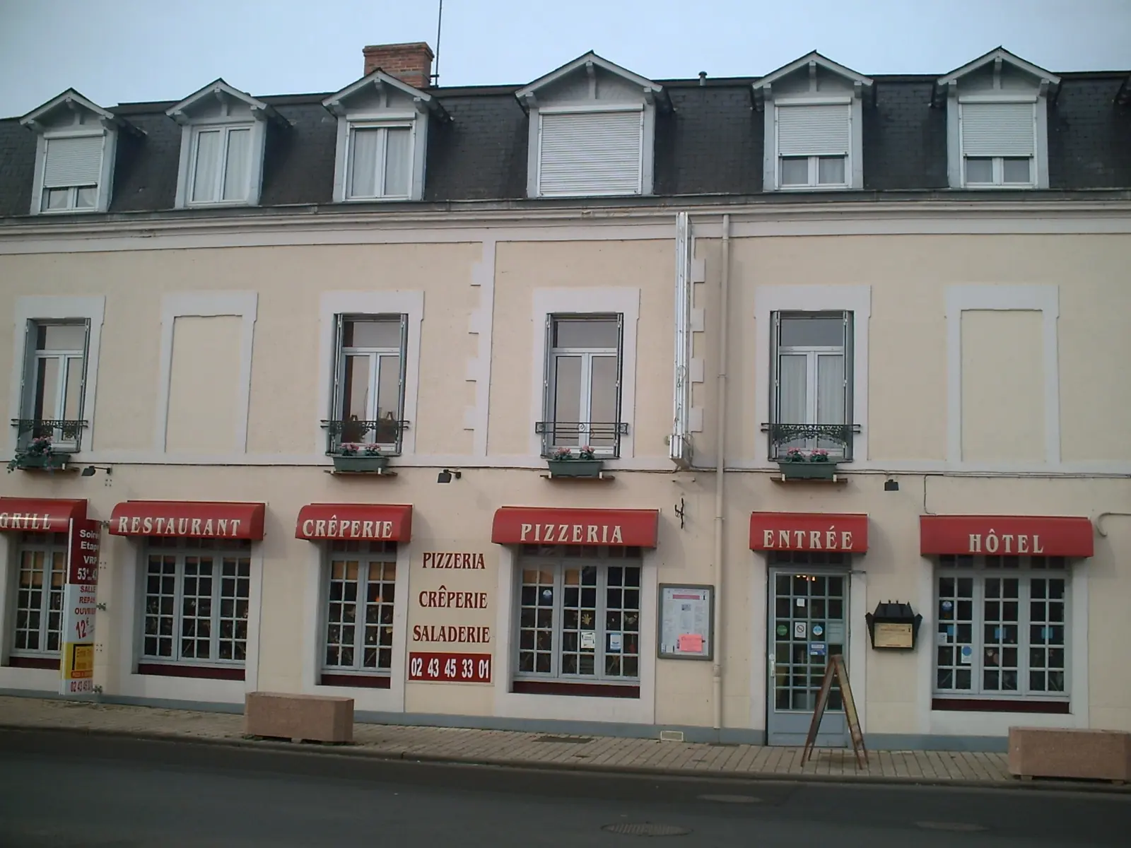 Hotel-du-Maine-Le-Lude
