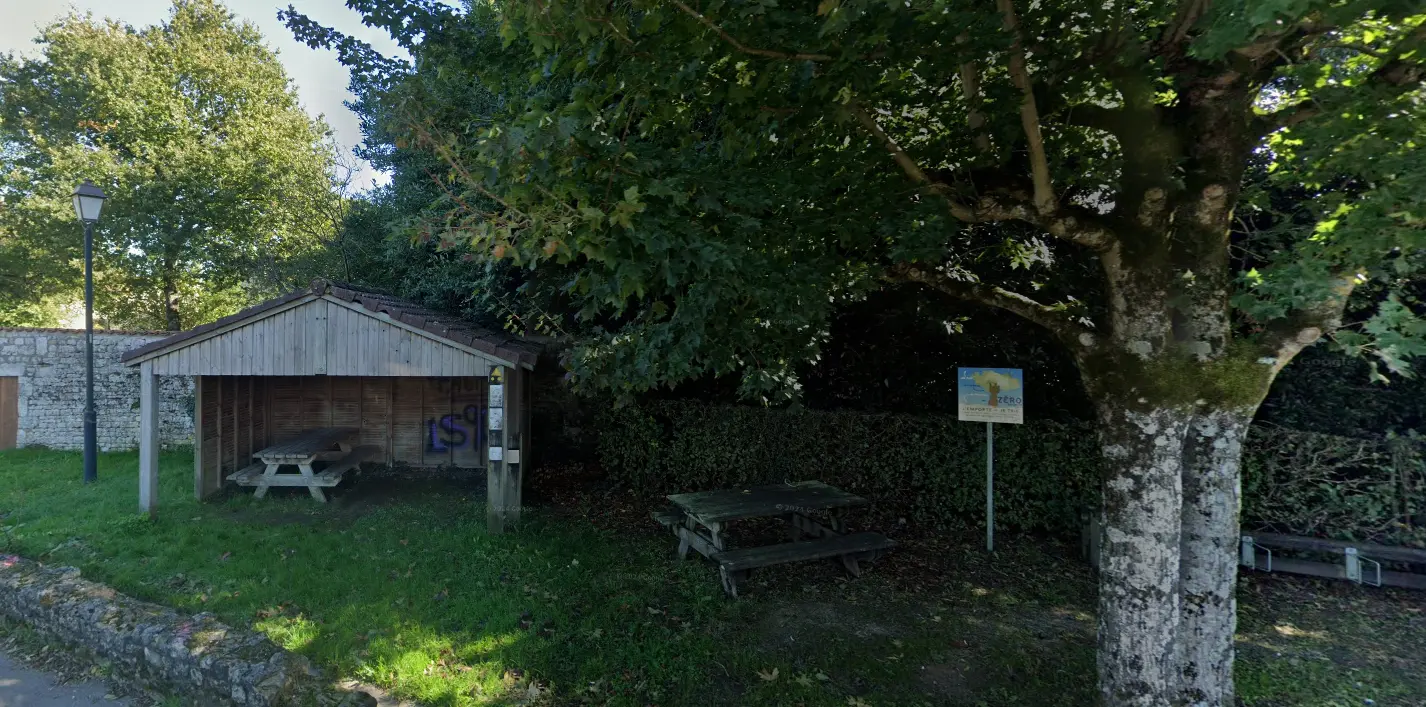 aire-de-pique-nique-du-port-chaix-auchay-sur-vendée-85-1
