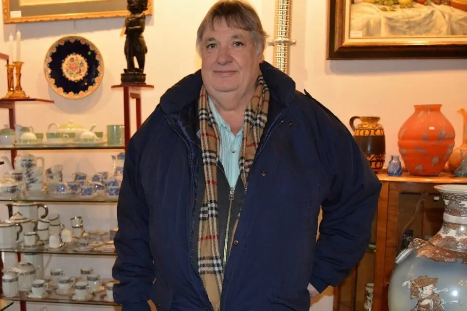 b61697f0a1776da1697f0a177be169v-960x640