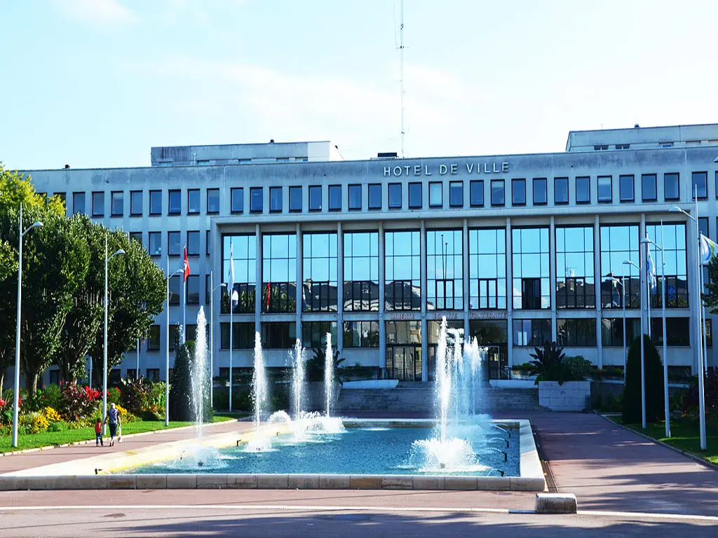 PCU44-Hotel-de-ville