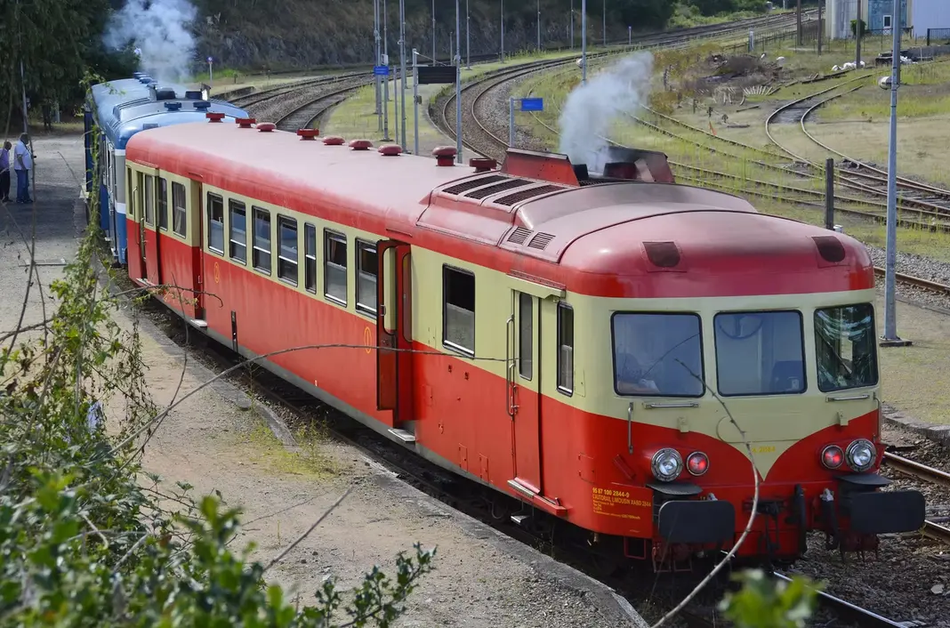 L'autorail Limousin : La Vallée de la Vienne