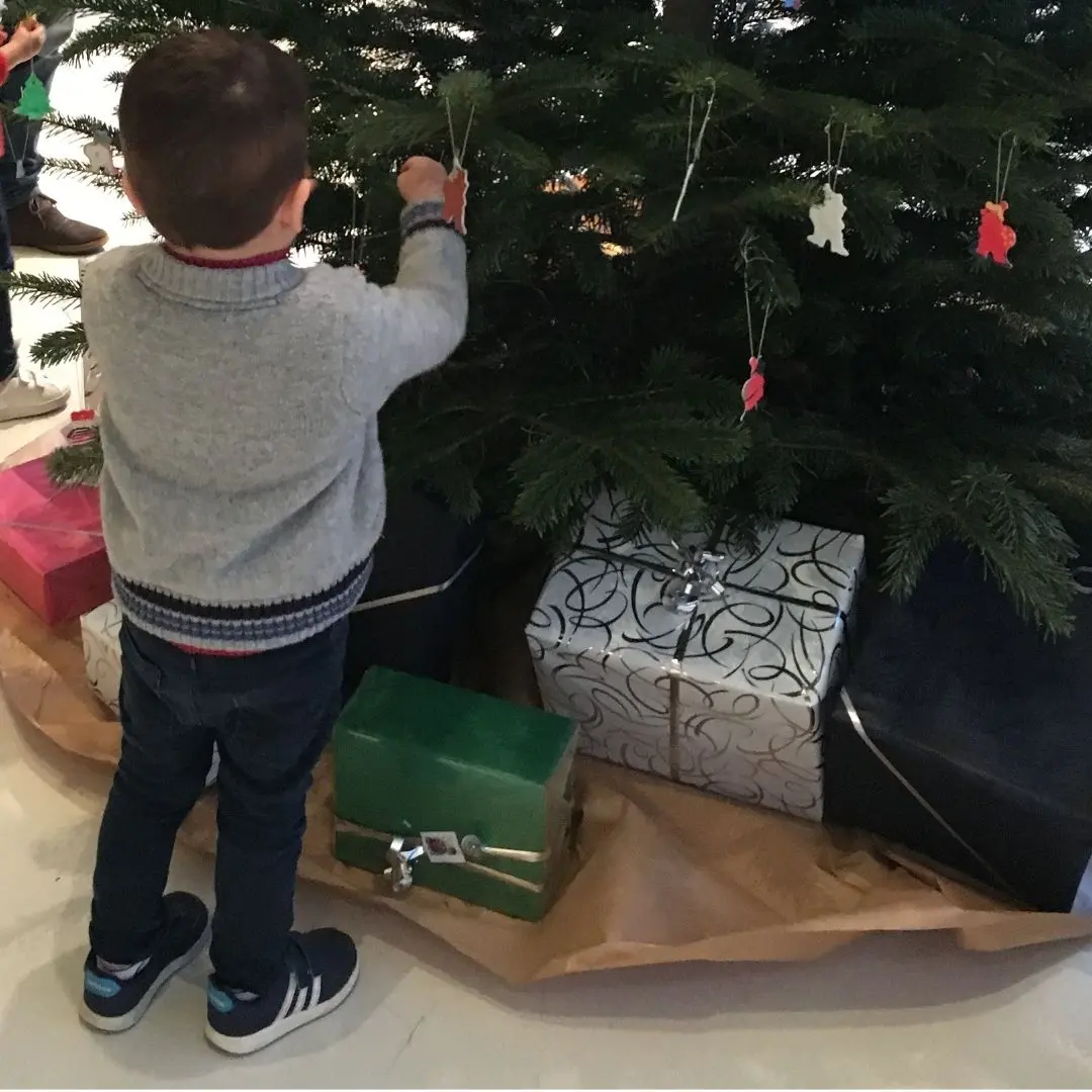 Des cadeaux sous le sapin