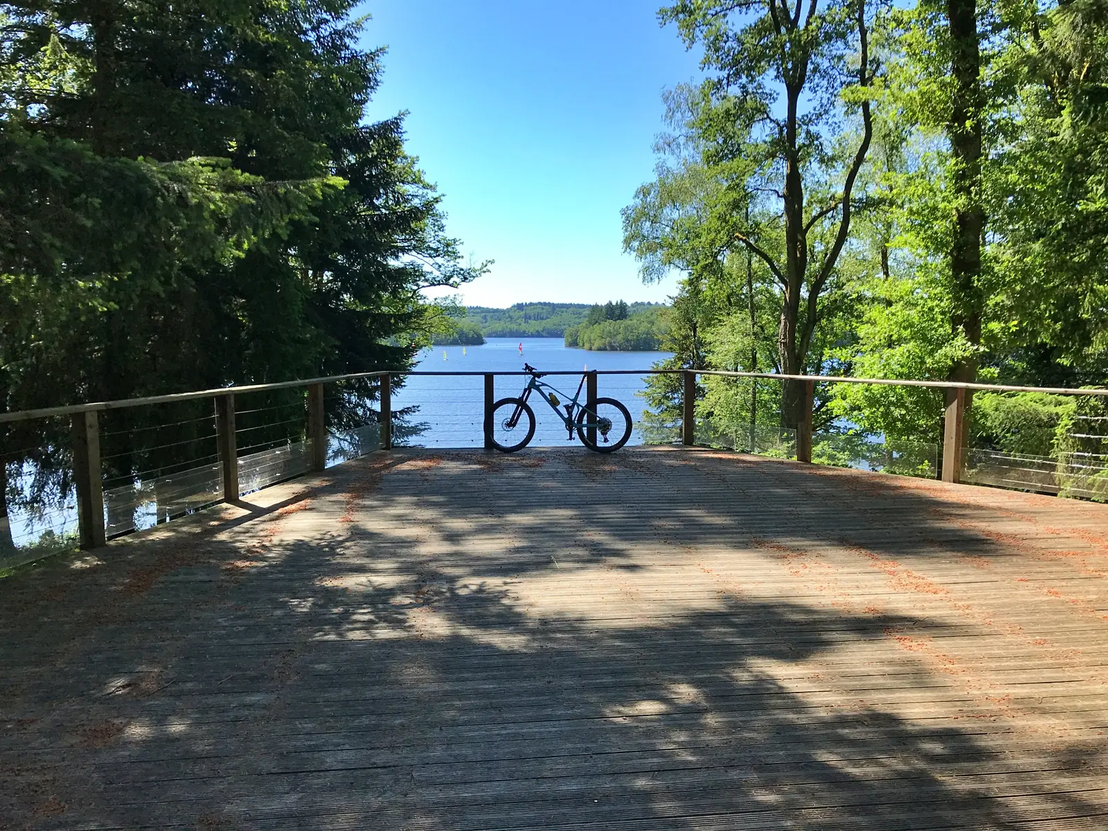 VTT au Lac de Saint-Pardoux