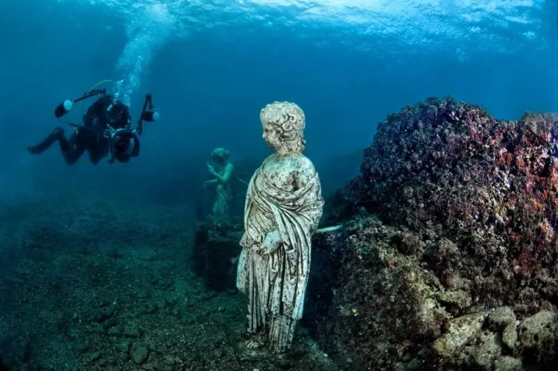 archeologie-sous-marine14 (1)
