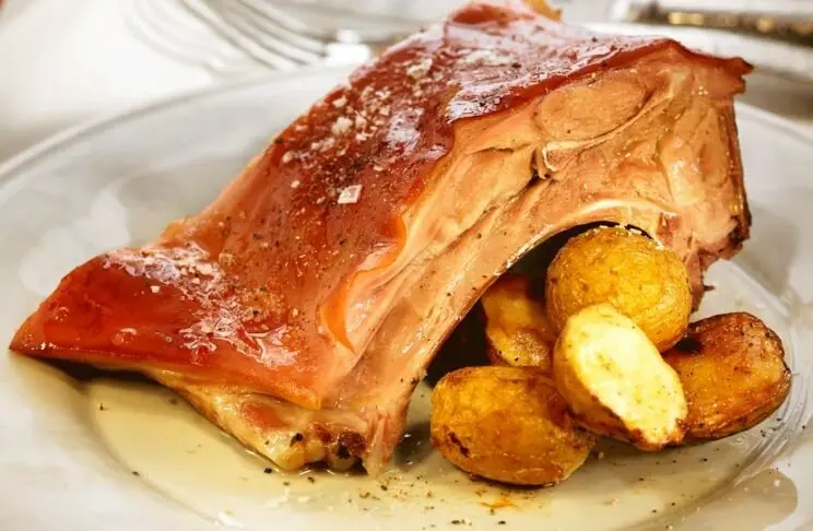 Cochon à la broche