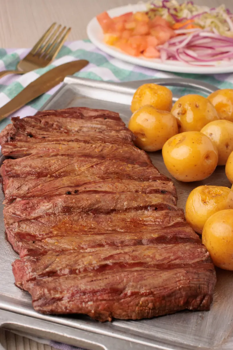 Pièce de Boeuf - pexels-christian-bolanos-2158732257-37025267