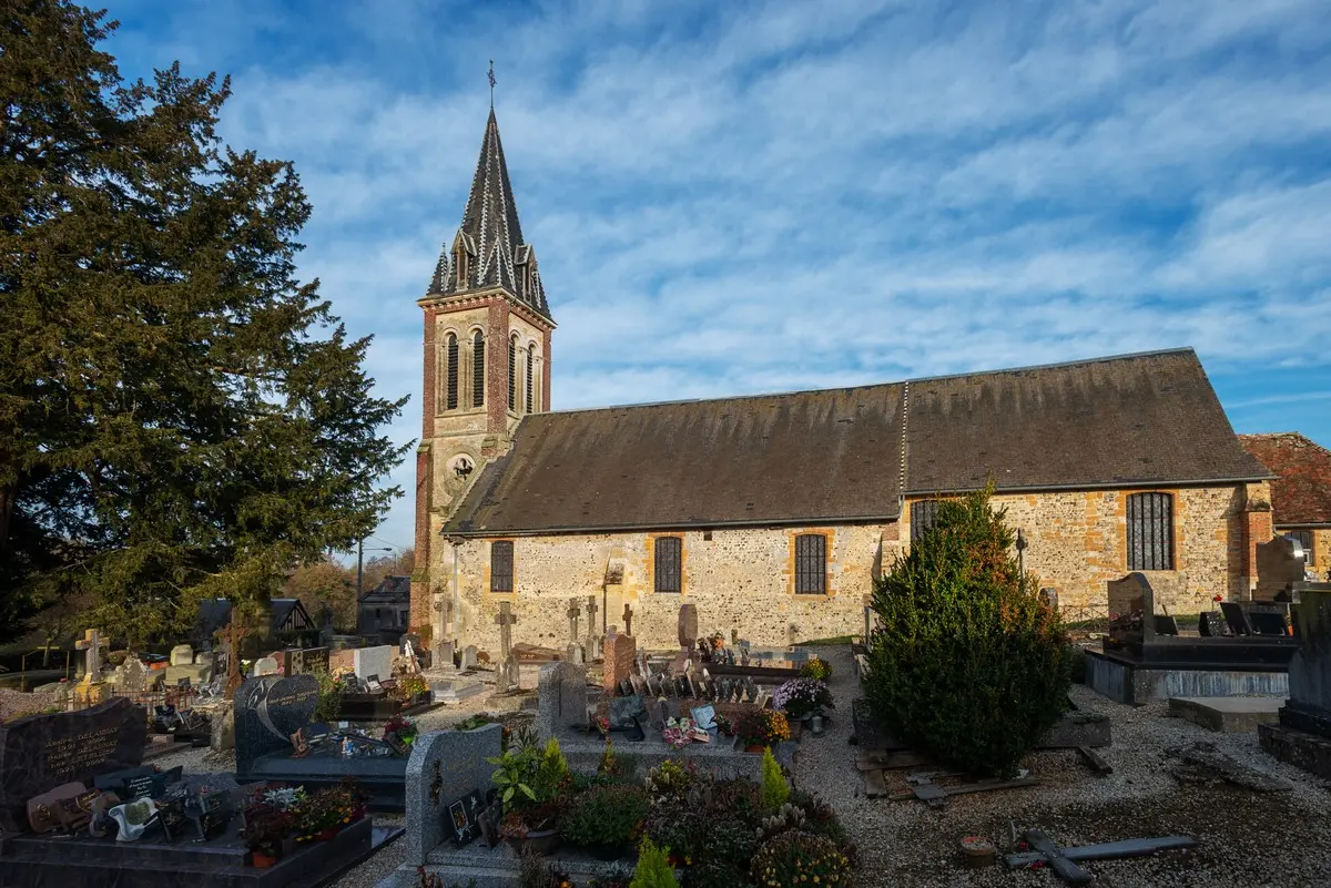 ÉGLISE NOTRE-DAME - MONTVIETTE Extérieur