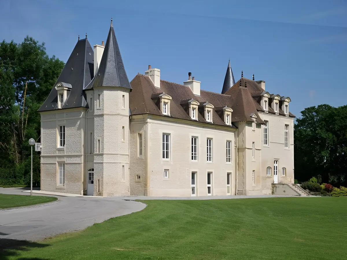 mairie MEZIDON CANON
