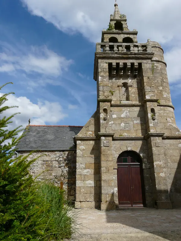Eglise St Pierre Coatreven