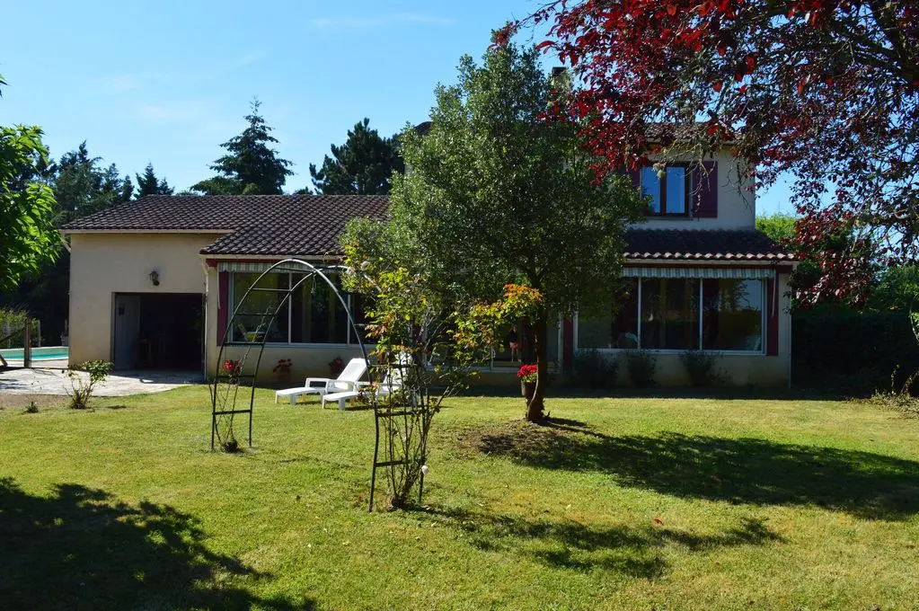 Gîte maison avec piscine