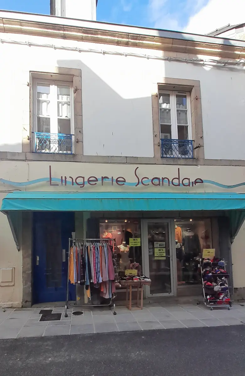 Lingerie Scandale