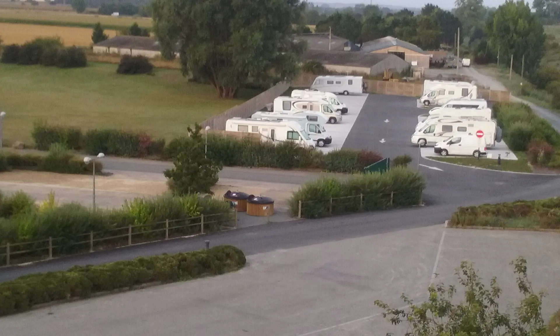 AIRE ST BENOIT DES ONDES