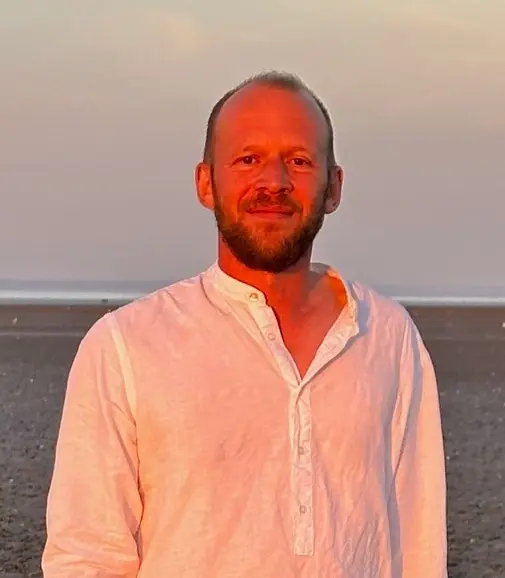 C. Souillard
Masseur magnétiseur & praticien en soins holistiques - Cherrueix