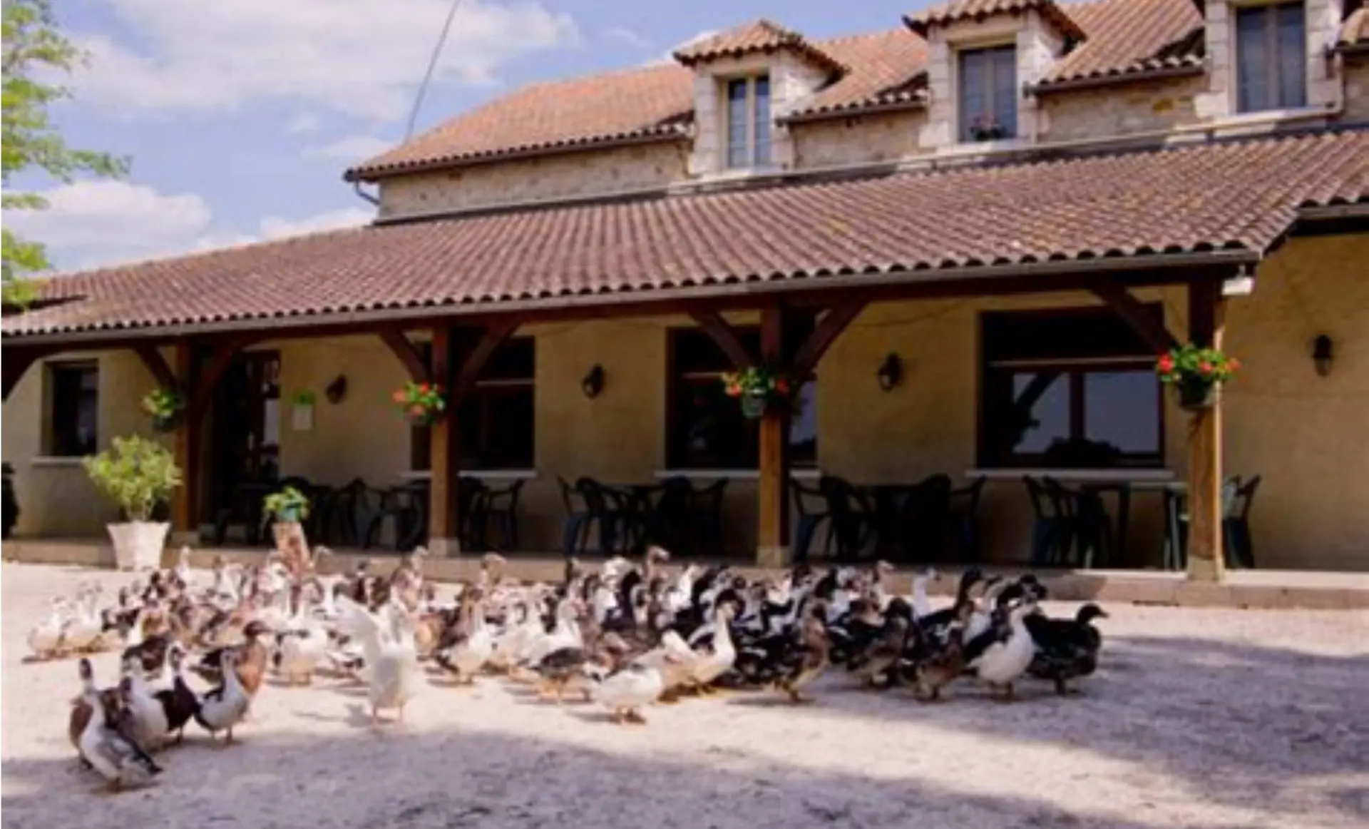 La commune vous invite à participer à une soirée sur le thème “Laïcité et religions”, un sujet au cœur de notre vie citoyenne. Ce moment d’échanges a pour objectif d’encourager la réflexion collective autour des valeurs républicaines, de la liberté de - 1