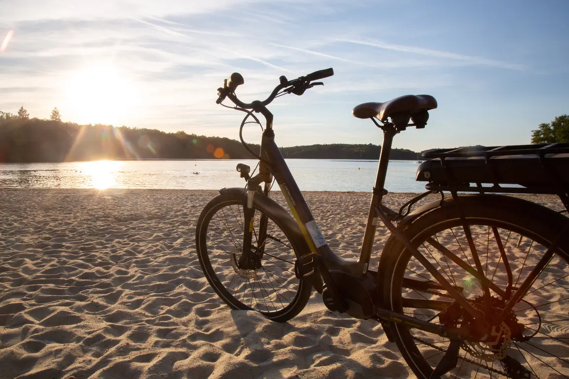 VTT électrique - Lac de Saint-Pardoux (2)