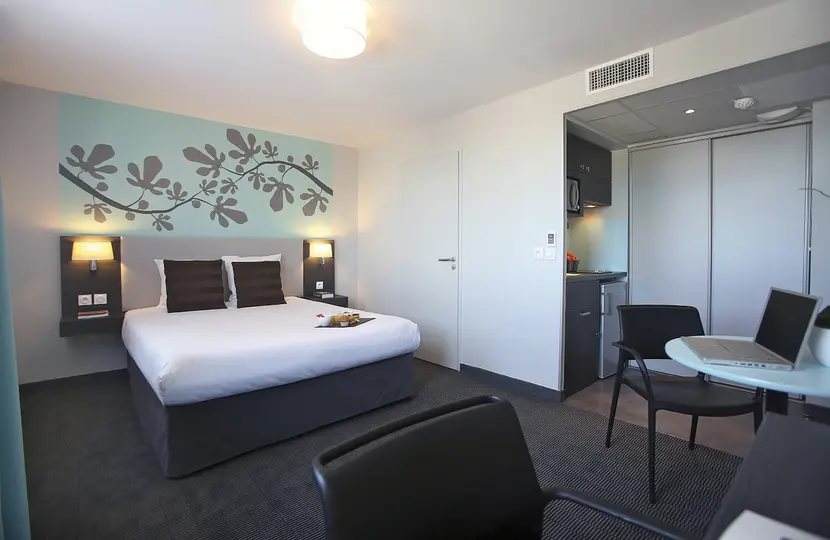 Chambre ovalie II