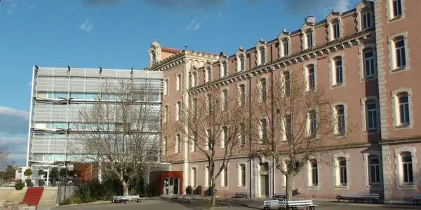 lycee charles de Gaulle