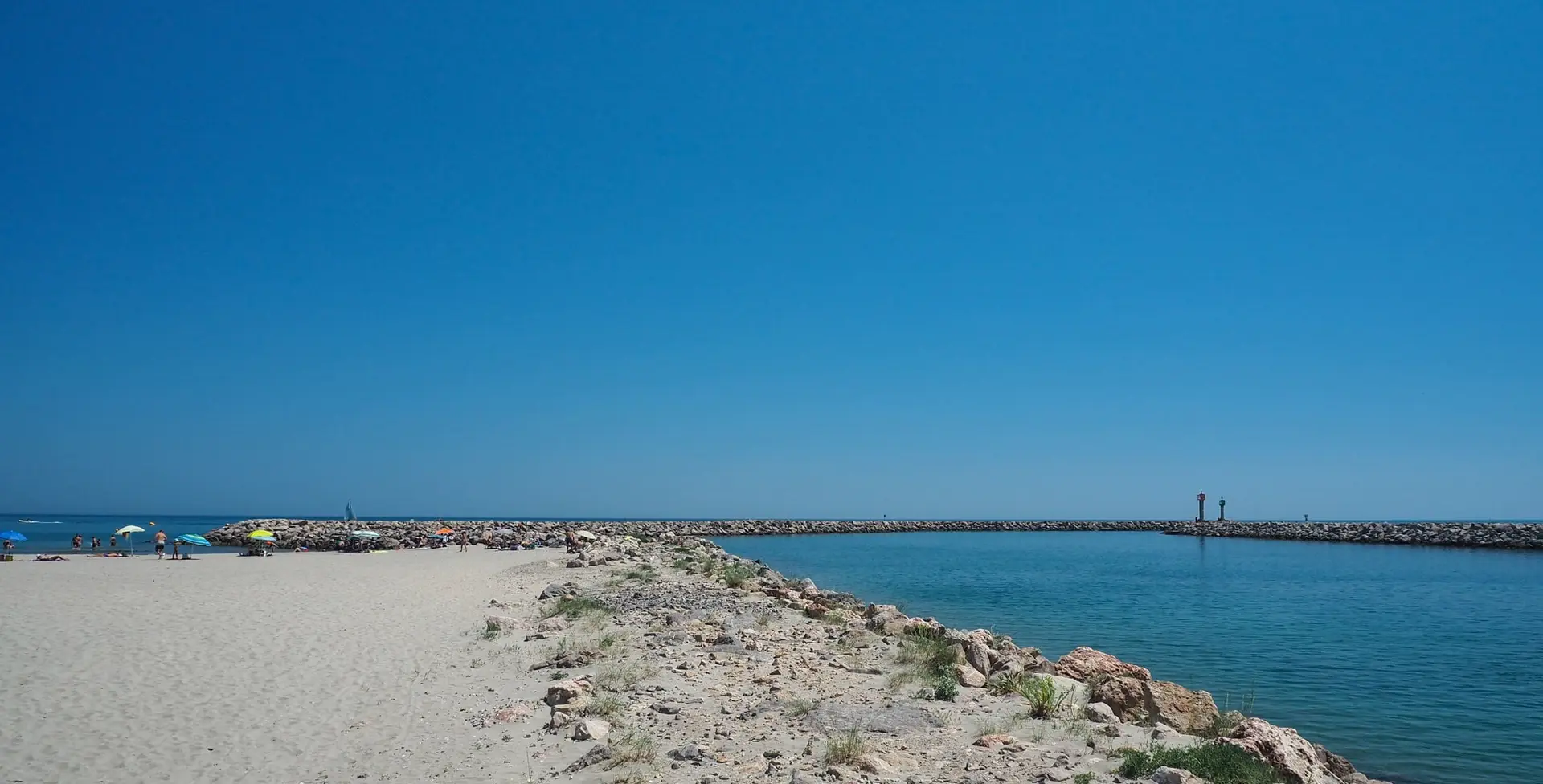plage-du-port-de-plaisance-est-frontignan-2