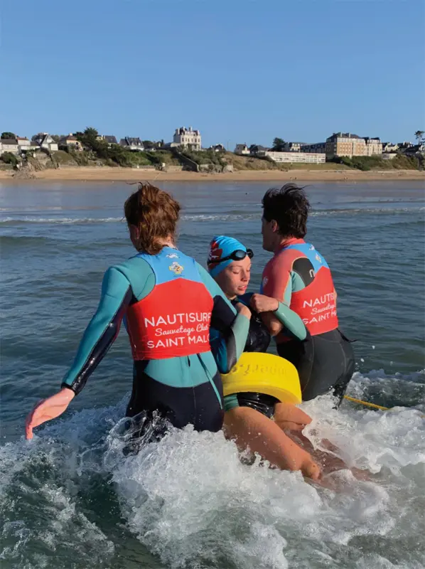 Nautisurf - école de sauvetage -Saint-Malo