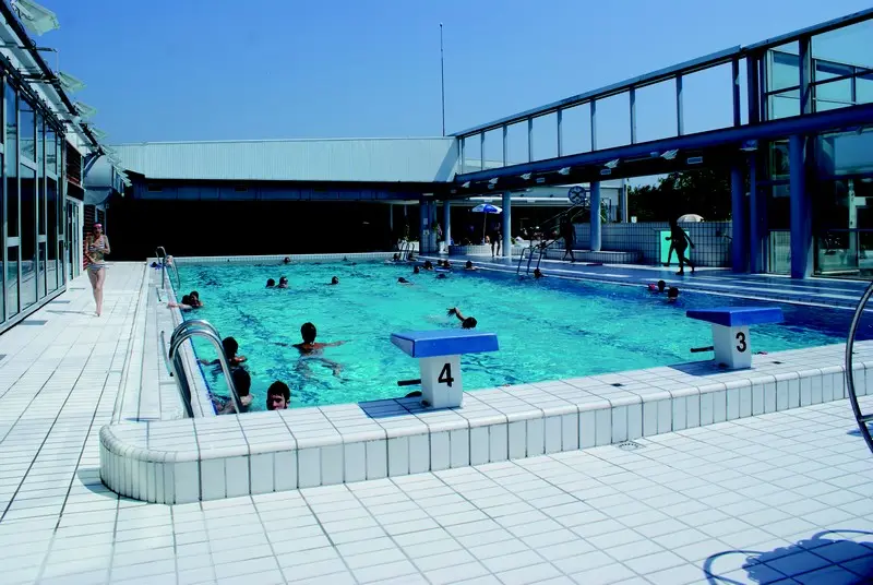 AVOINE-piscine du Véron