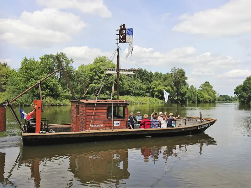 Bateau Jocondie II sur le cher
